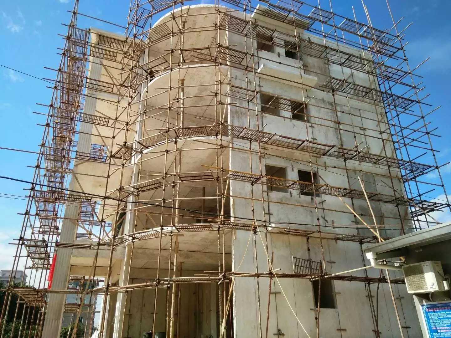 北海星河绿色环保装配式建材在福建修建的五层别墅建筑